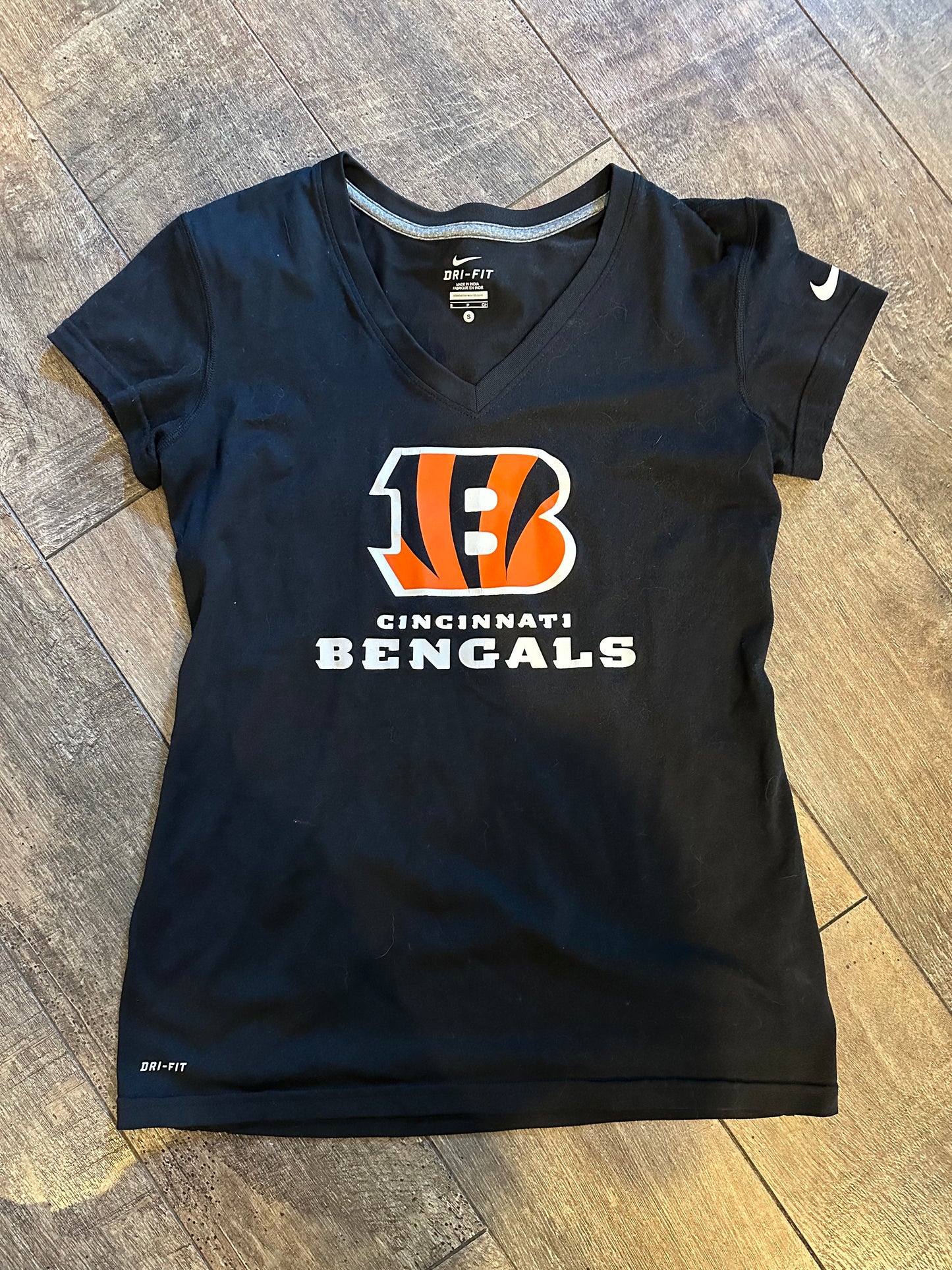 #81b Womens size small Cincinnati Bengals s/s tee