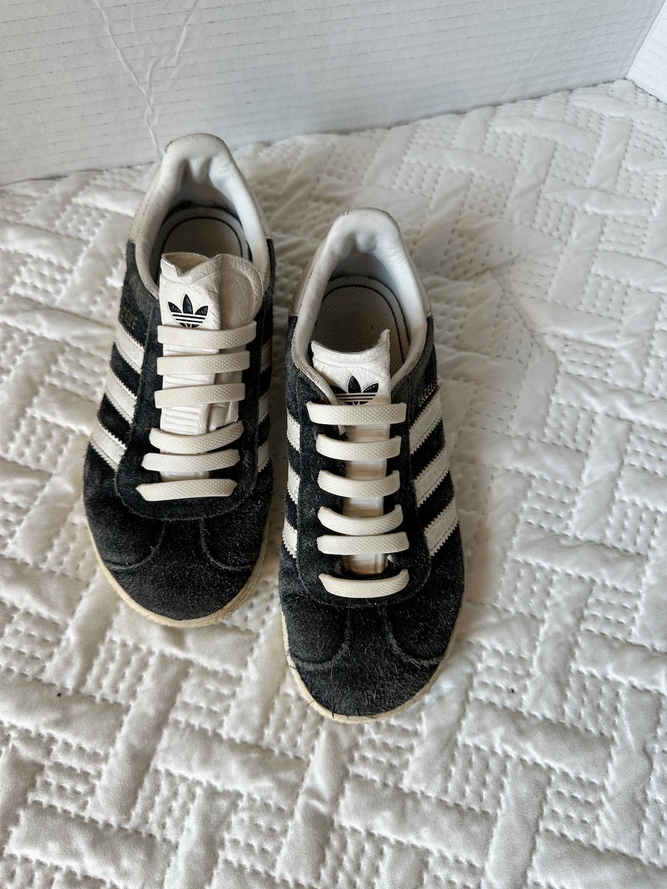 Boys Shoes size 13, Adidas Gazelle Black suede, GUC, 45230
