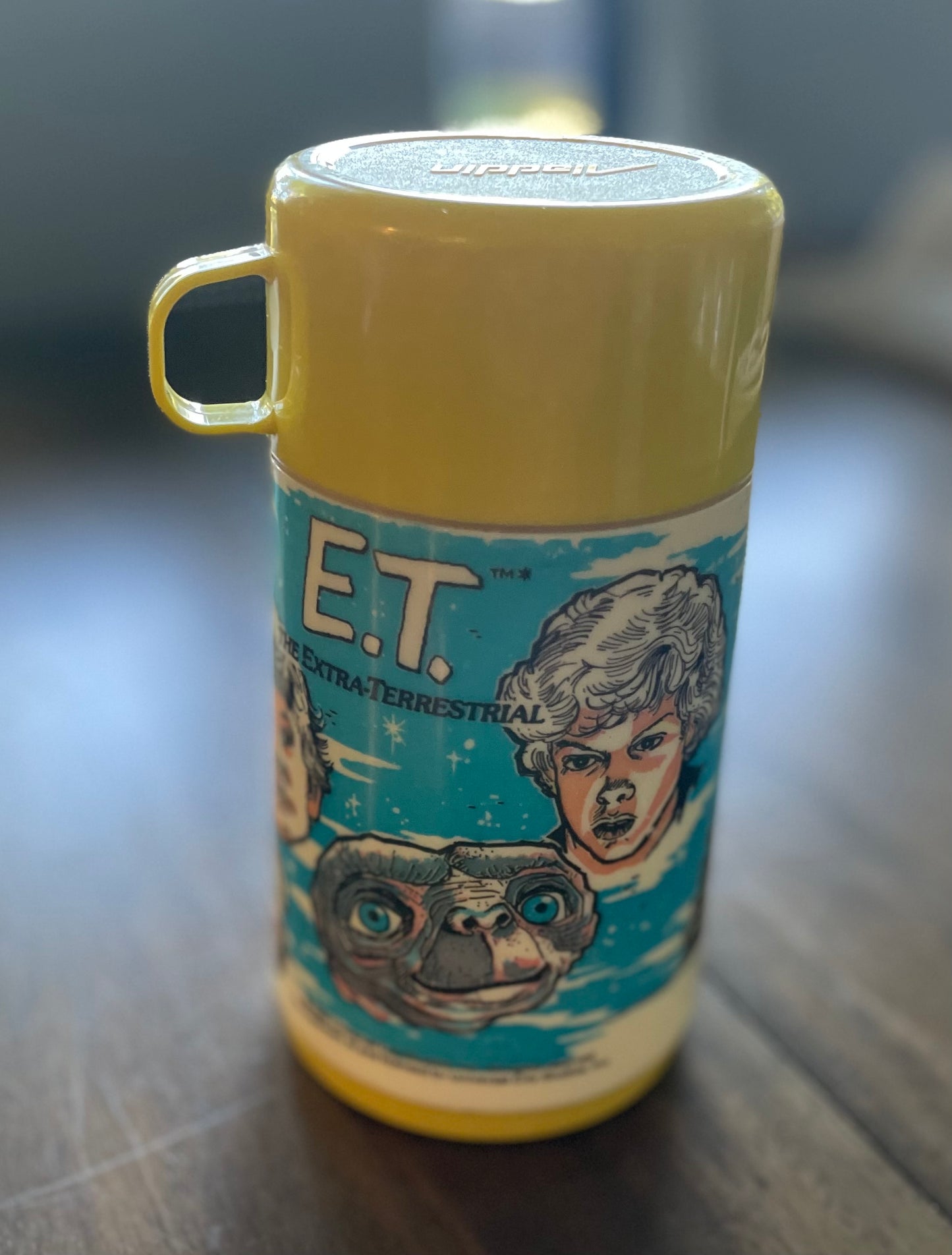 #52 - Vintage - E.T. Thermos -