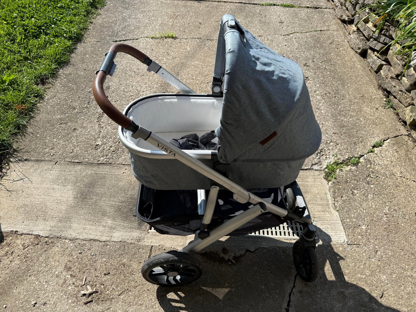 Seller #12 Uppababy Vista V2 with extras
