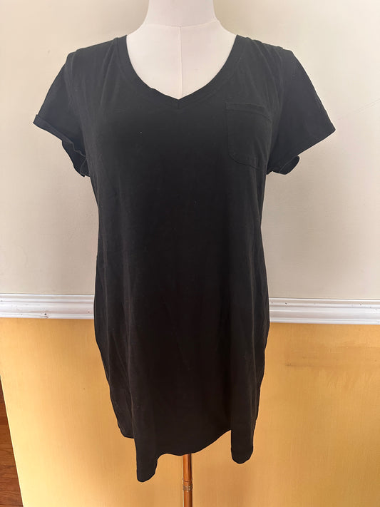 #163 Motherhood Maternity Black T-Shirt - size M - EUC