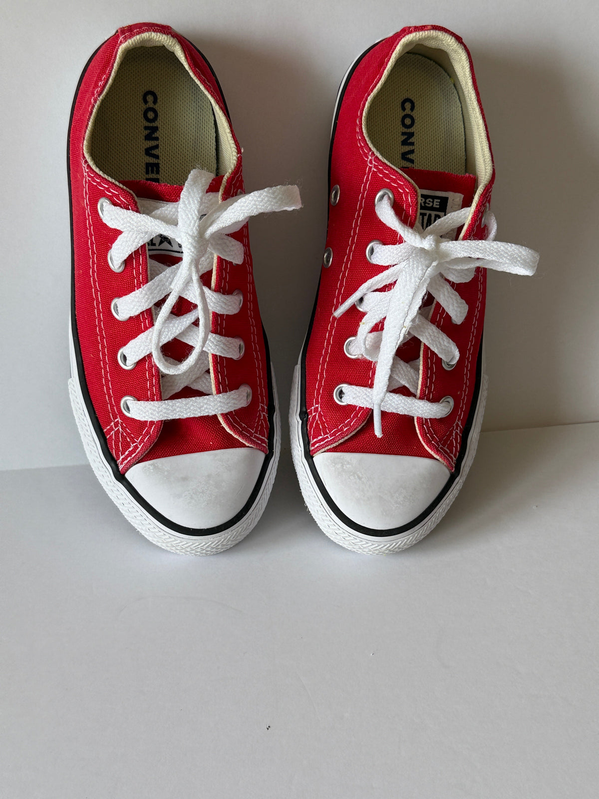 Seller 156_Converse Girls size 13.5 in Red