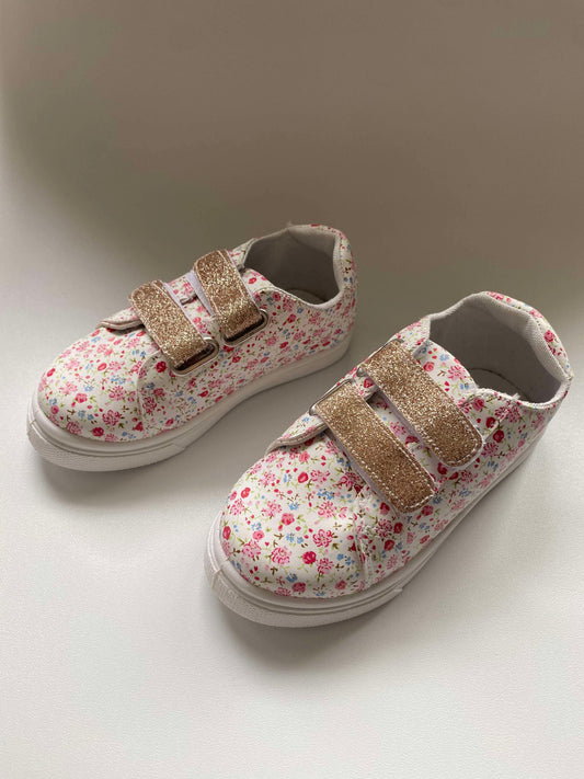 #117, Size 7c, Olivia Miller pink flower print shoes, NEW