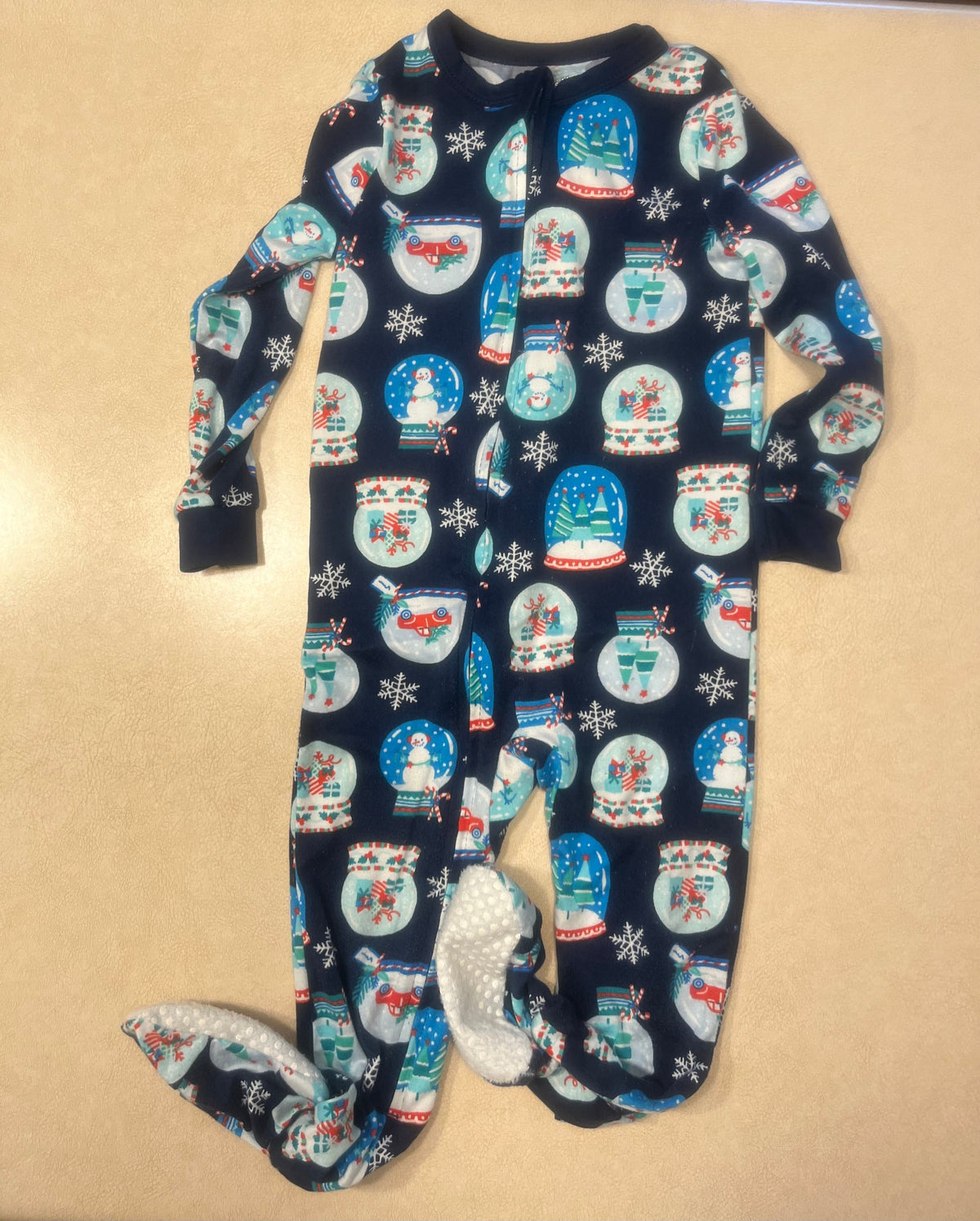 #200 Member's Mark Snowglobe Holiday Pajamas Size 24 (2 of 2)