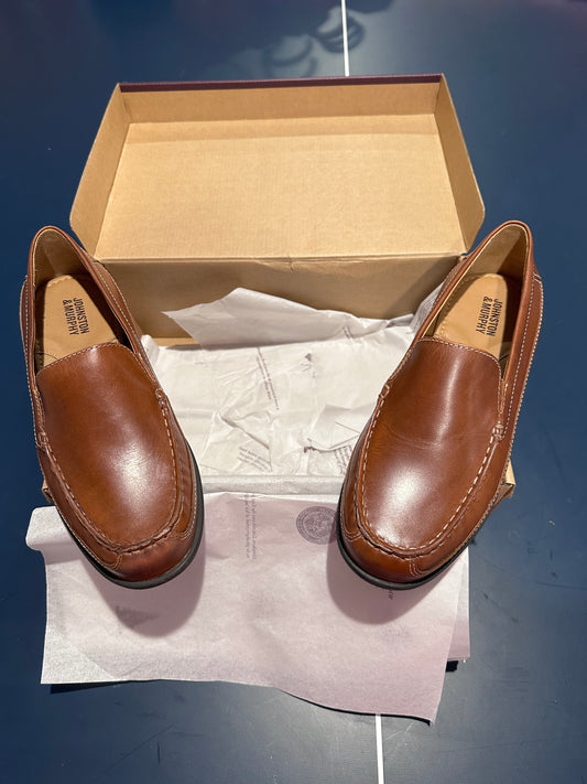 Boys Johnston and Murphy Brown leather loafer. New in Box, never worn. Size 5.5