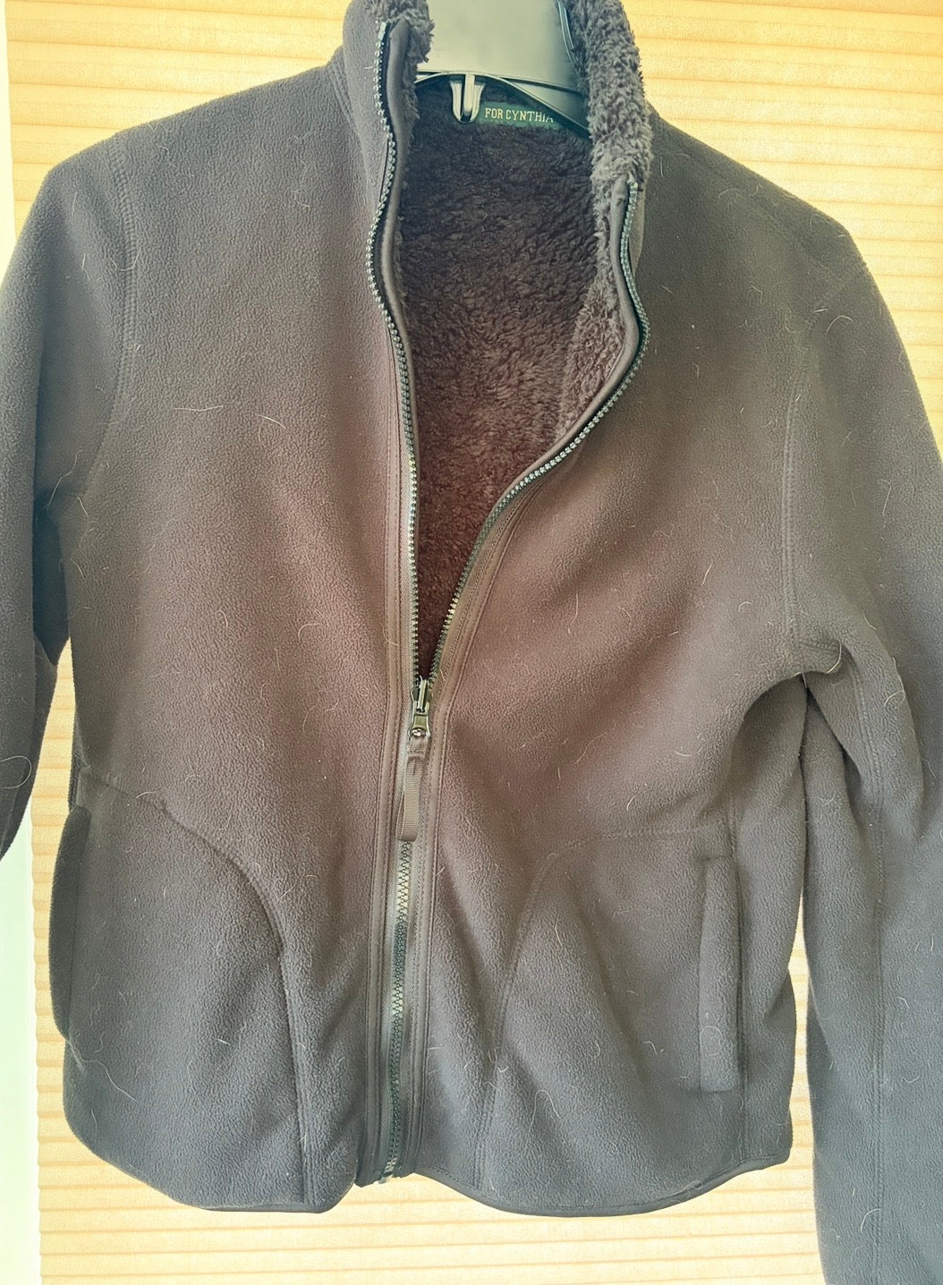 #35 black zip fleece women small