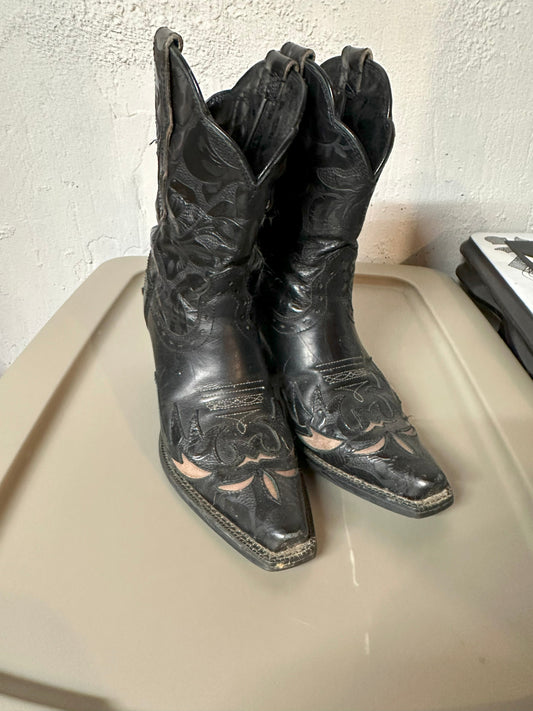 #214 Women's Ariat Size 7B Boots