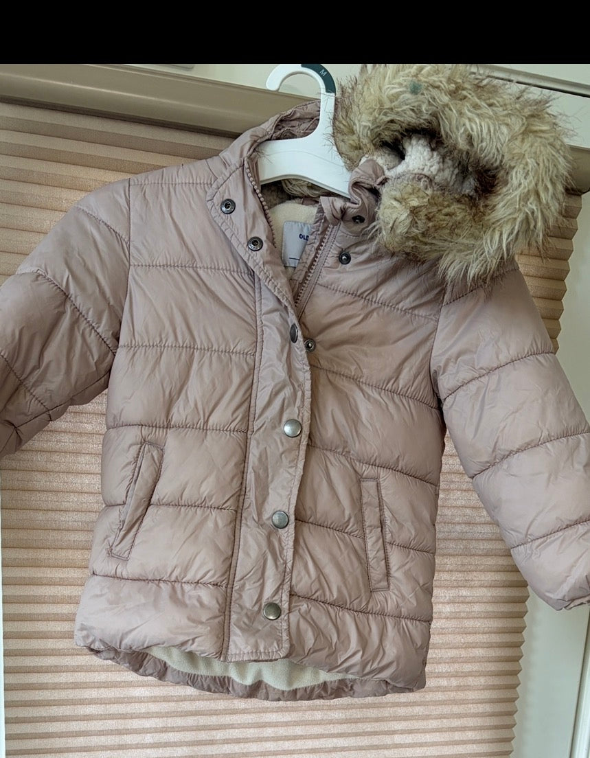#35 old navy 2t girls puffer coat