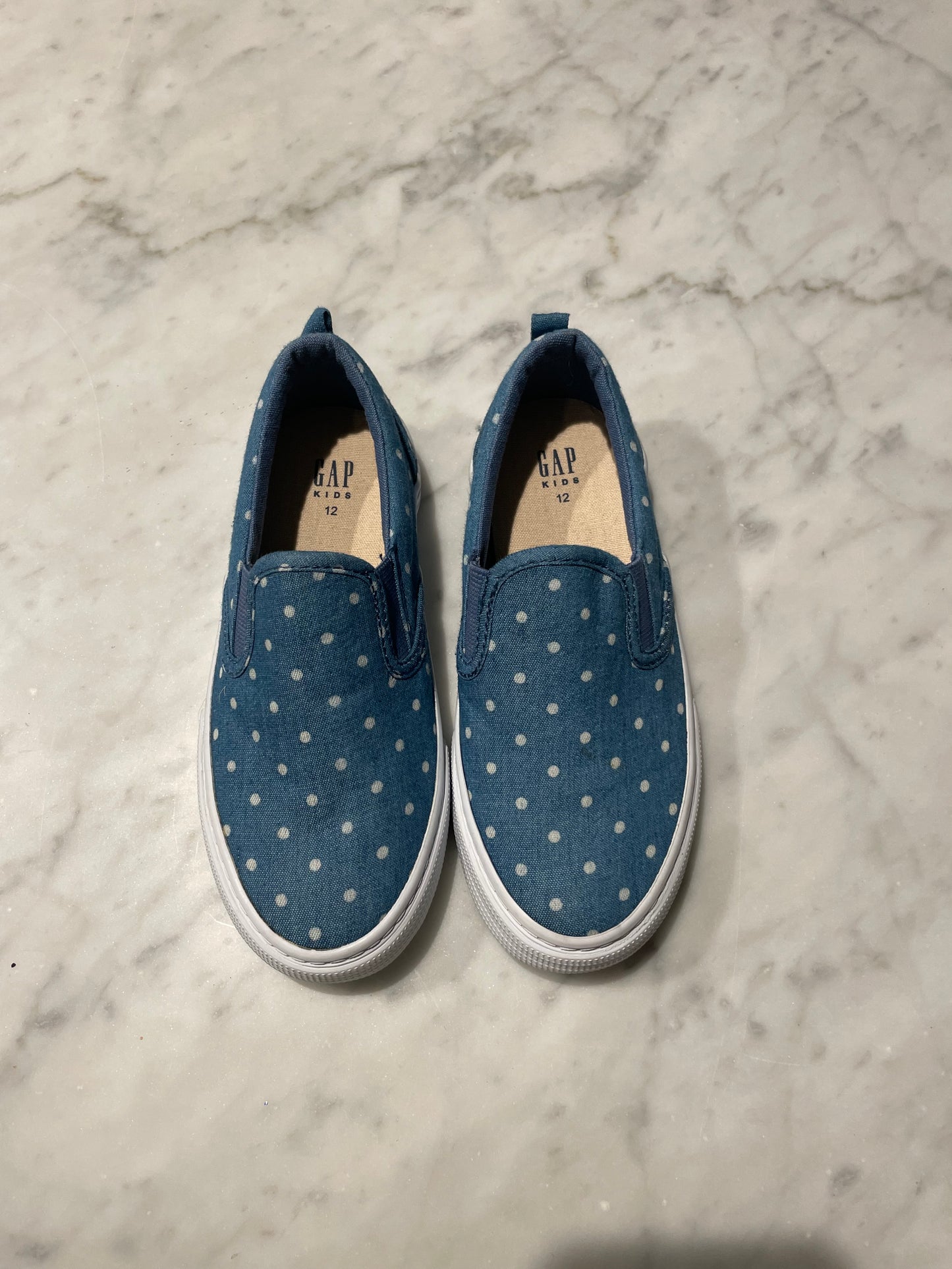 #52 - GAP Kids Polka Dot Chambray Loafer Sneaker - NEW - Girls Size 12