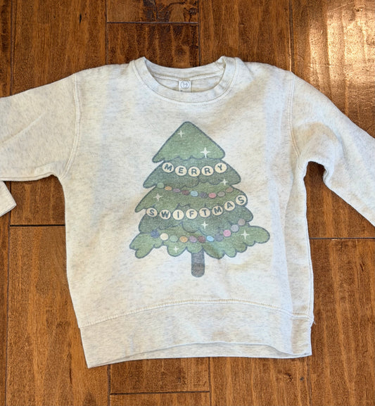 #99 girls merry swiftmas sweatshirt size 4