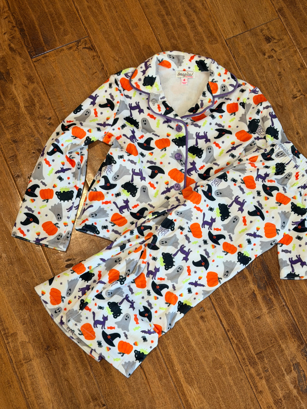 #99 girls Halloween fuzzy pajamas size 4