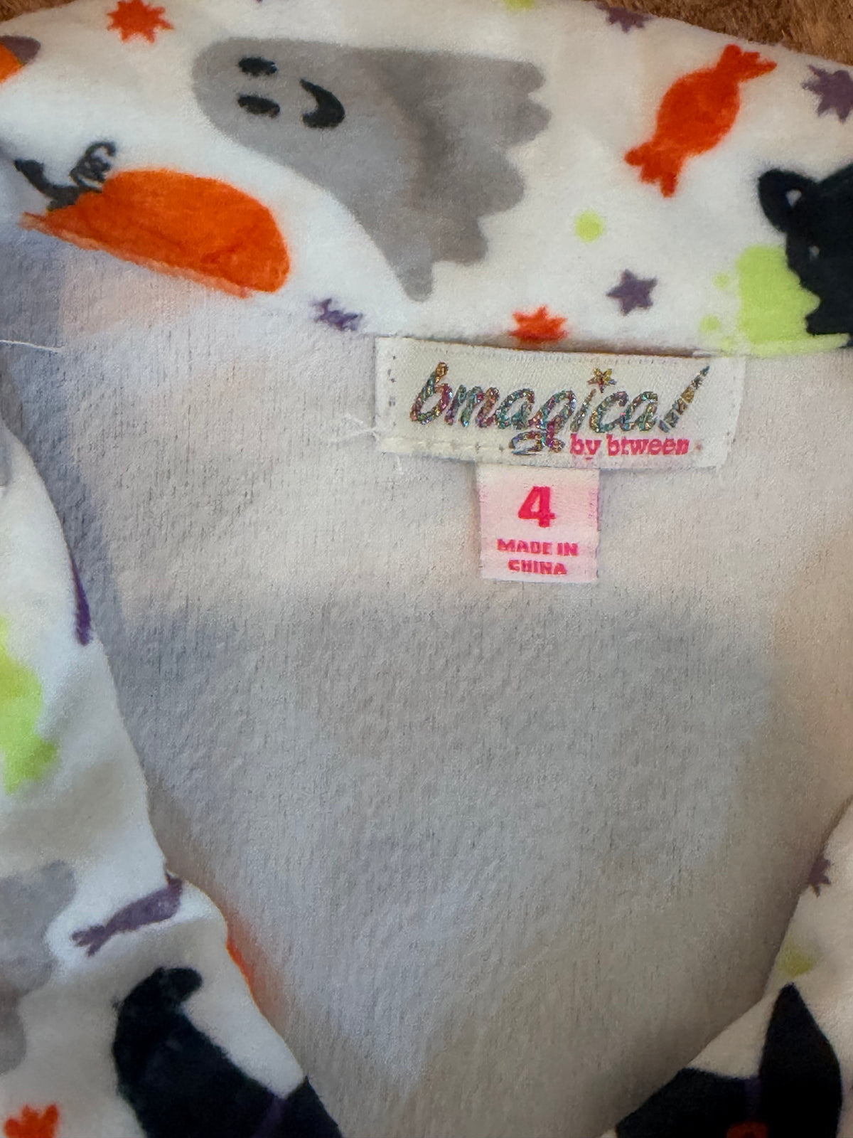 #99 girls Halloween fuzzy pajamas size 4