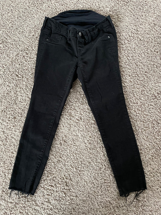Old Navy - Size 4 short - Black maternity jeans