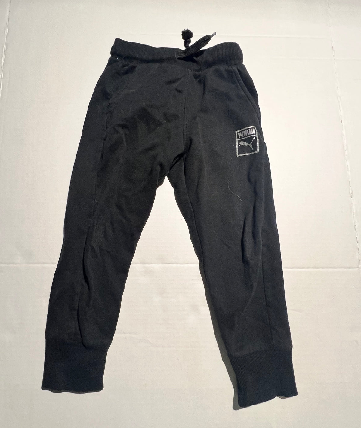 #95 Boys 5 Puma Sweats