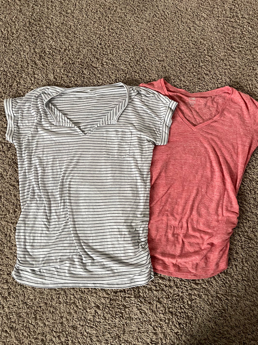 Old Navy Maternity Tshirt Bundle - Medium