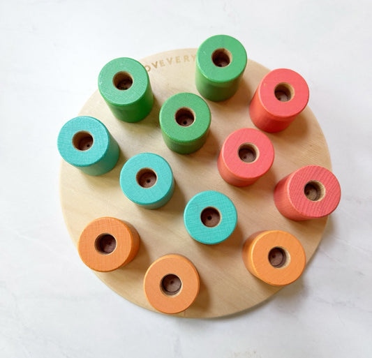 Seller 196 Lovevery stacking peg board