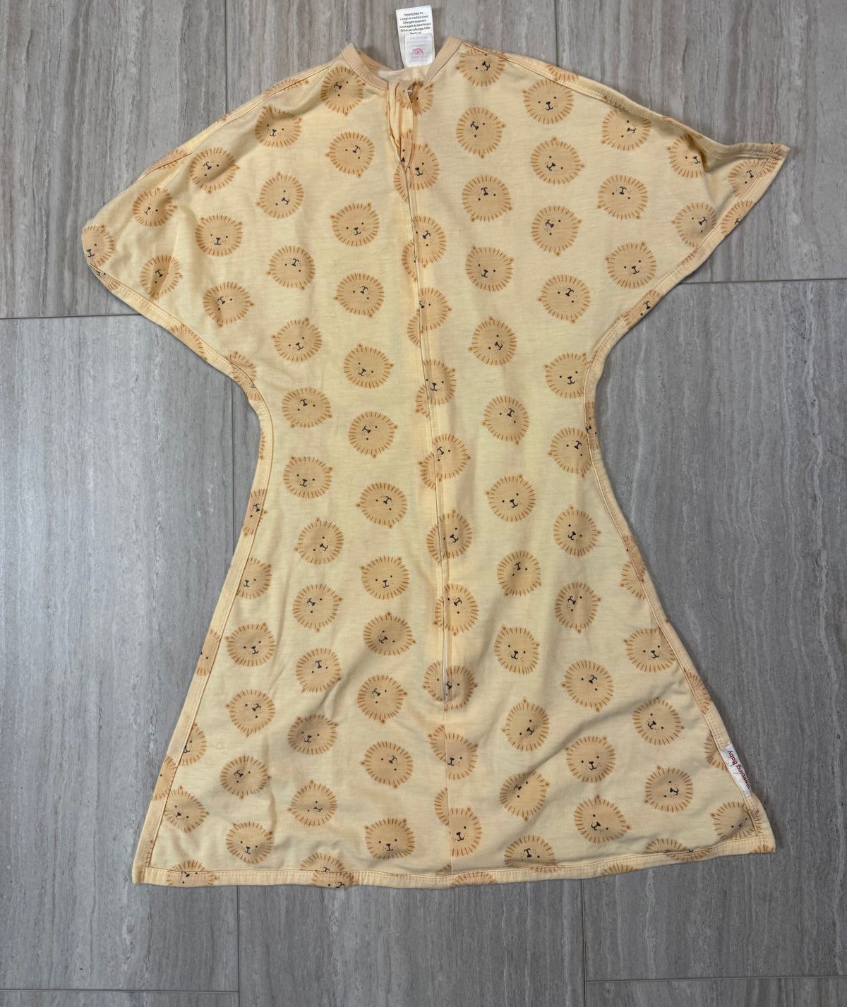 #110 Zipadee Swaddle Size M
