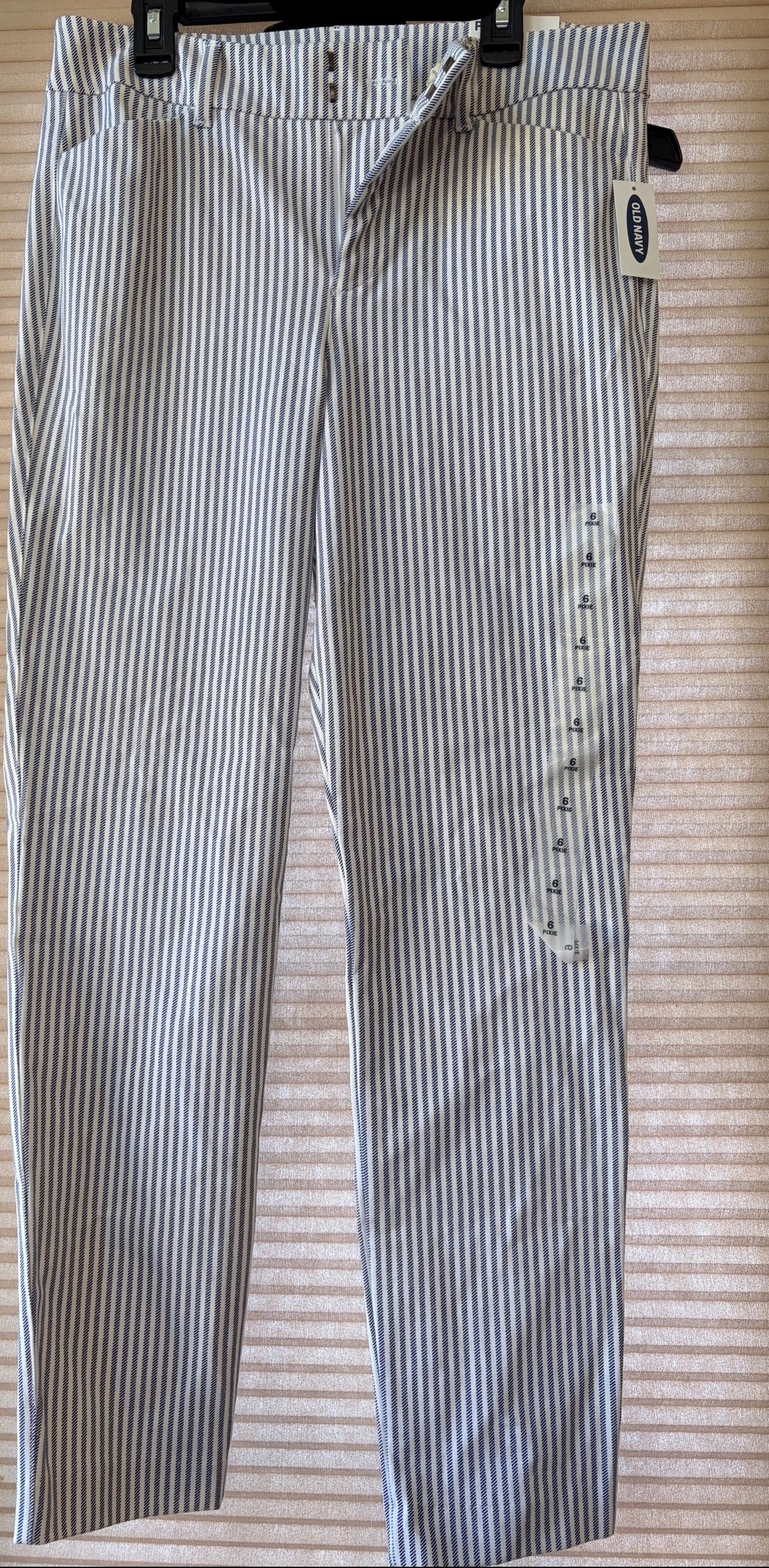 #35 New Old Navy Pixie ankle pants womens size 6