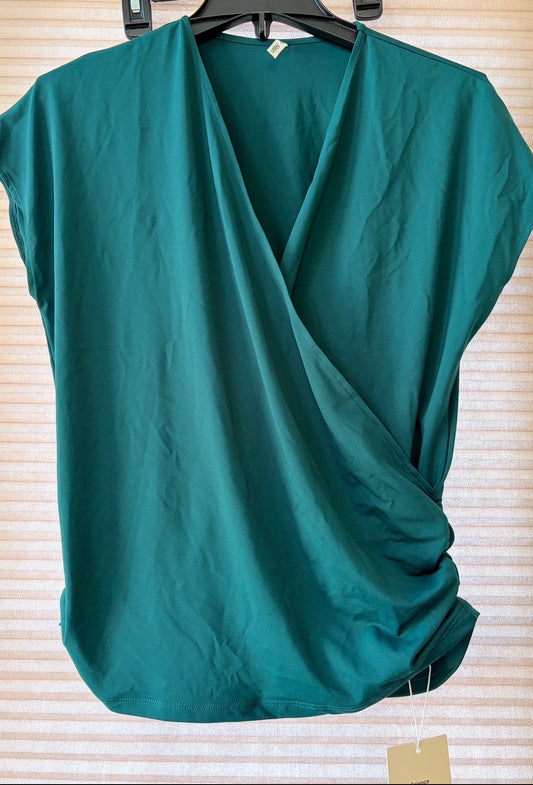 #35 nwt halara wrap shirt women medium