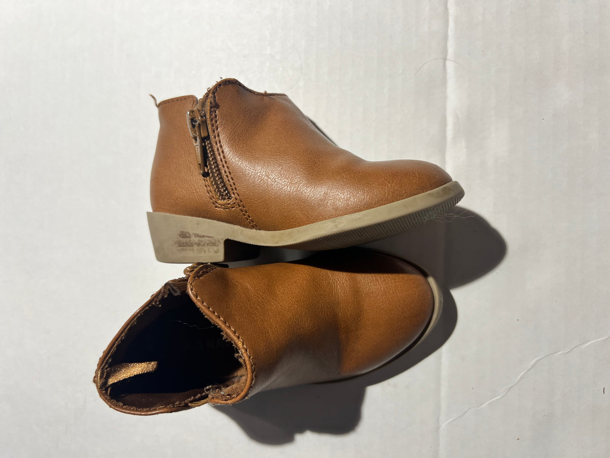 #95 Girls 6T Brown Ankle Boots
