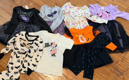 #99 Girls Halloween outfit bundle size 2