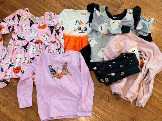 #99 Girls Halloween outfits bundle size 3