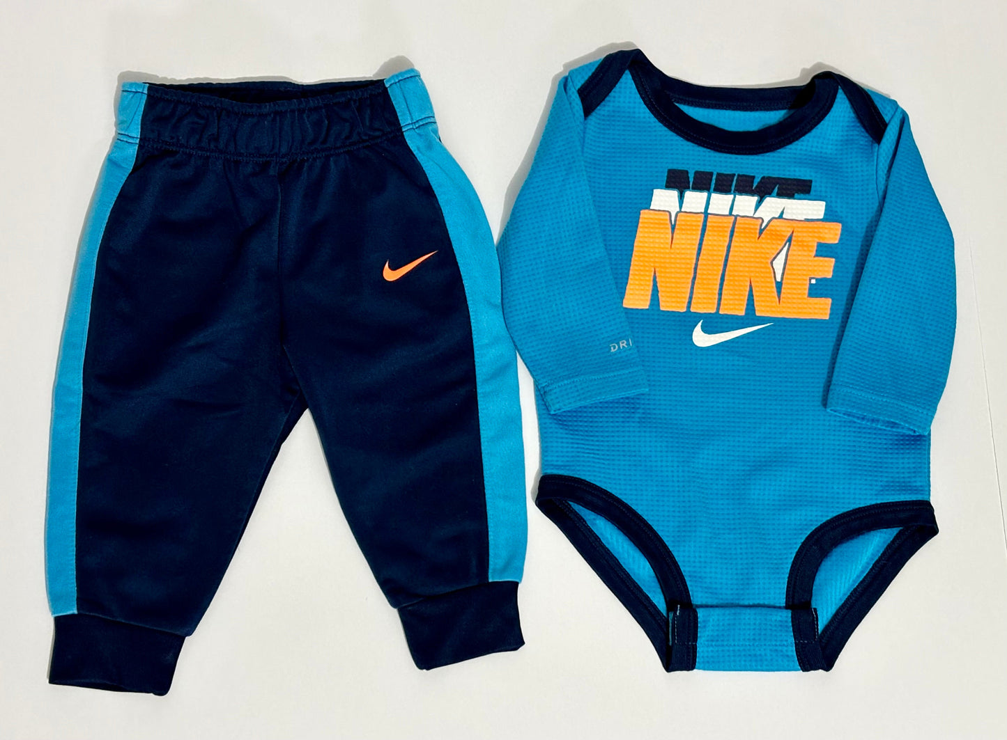 #132 - REDUCED- Nike: Long-Sleeved Dri Fit Bodysuit/Onesie and Matching Pant Set, 6M