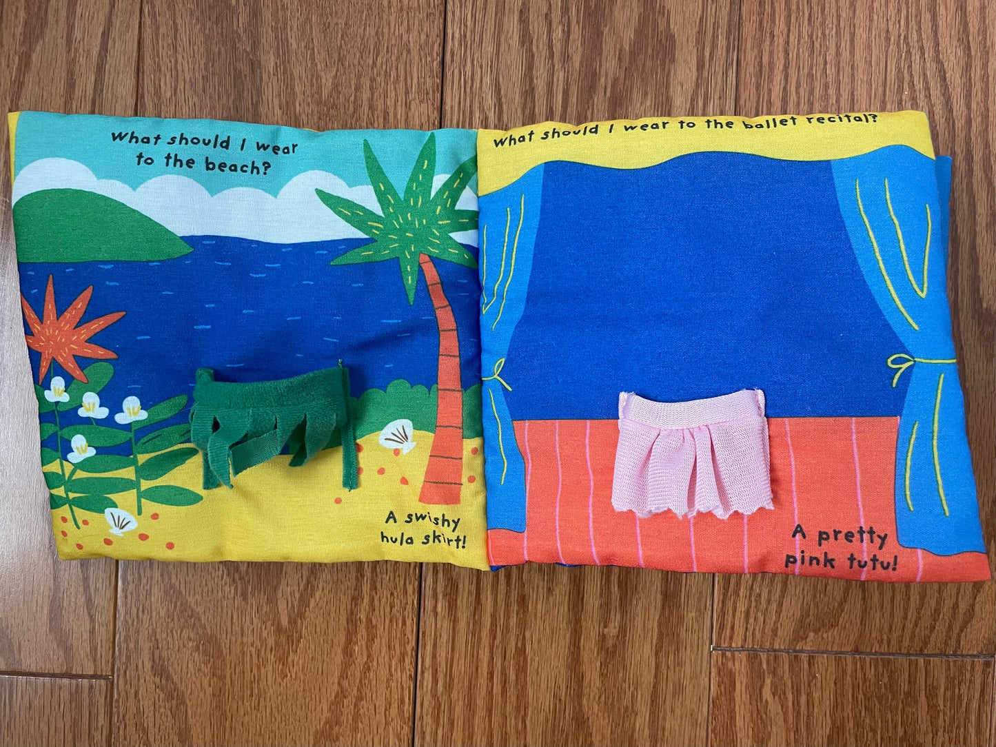 #42 Melissa & Doug "What Should I Wear?" Soft Activity Book