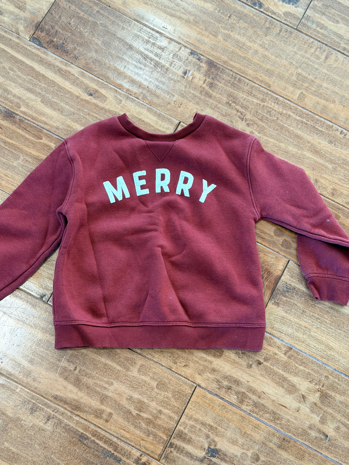 #99 Boys Little Co Merry burgundy sweatshirt size 5