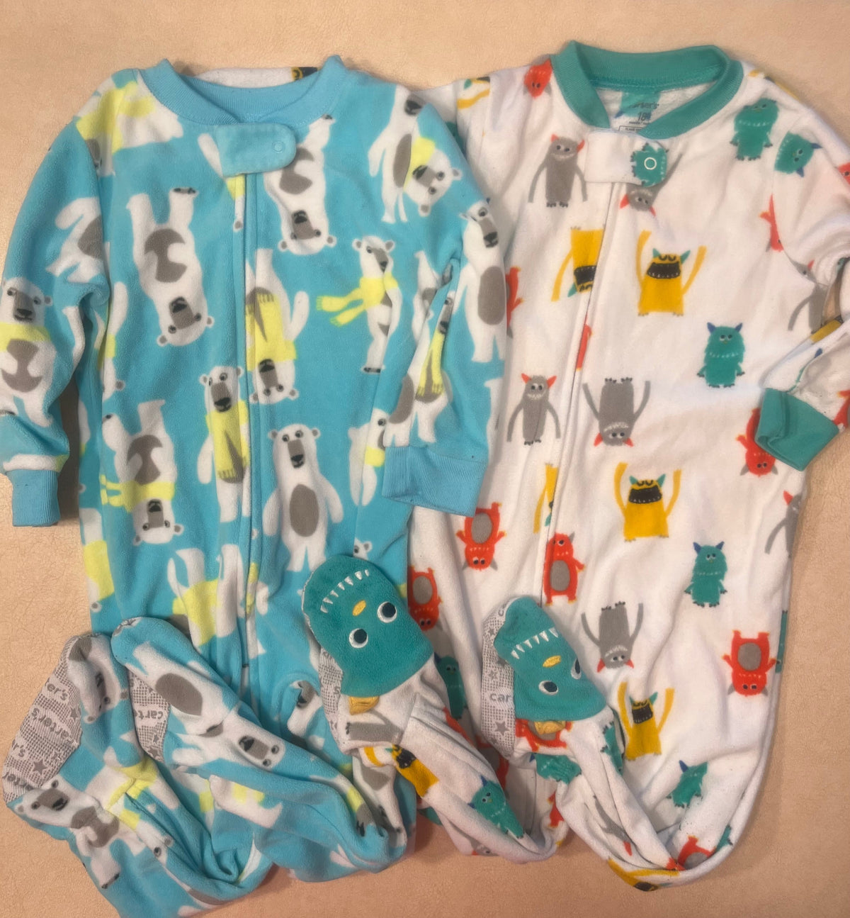 #200 Carter's Fleece Pajamas Boys 18m
