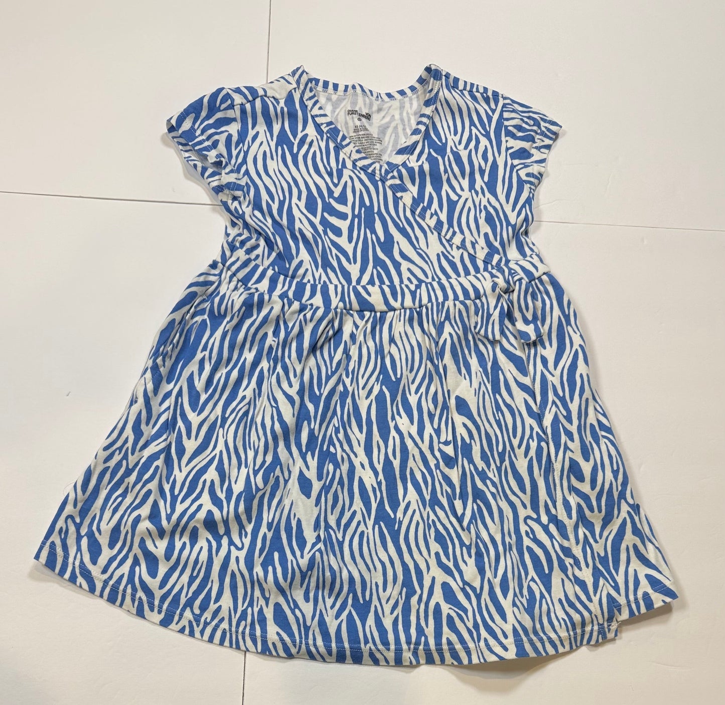 #141  Girls 4/5 Diane Von Furstenberg for Target Blue and White Print  Dress 2 of 2 available