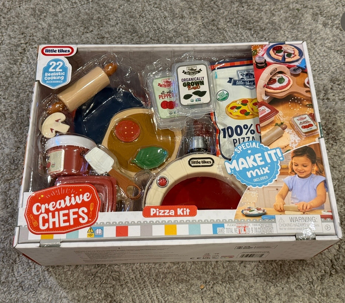 16 - Creative Chefs Pizza Kit **NIB**