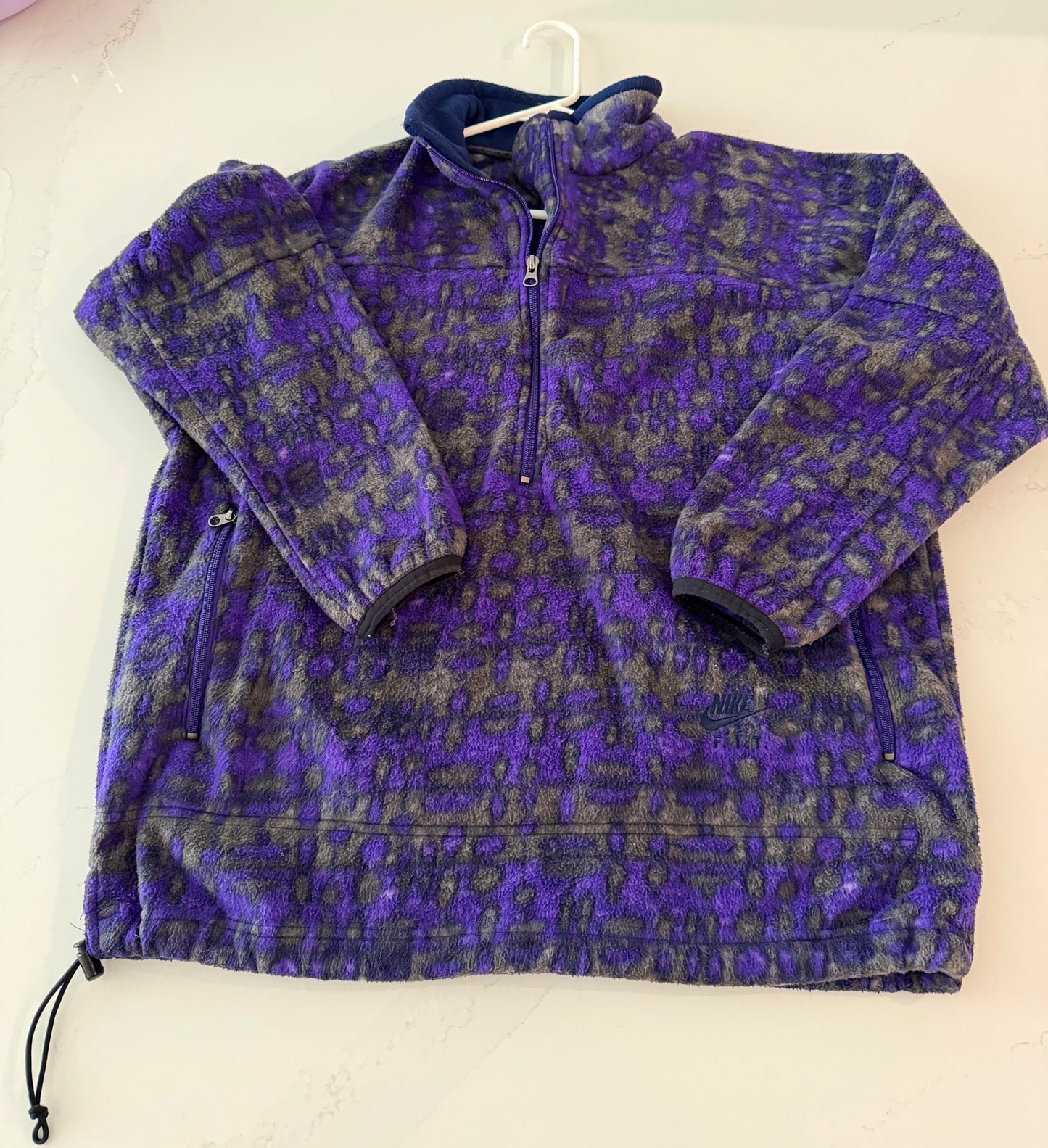 #212 Womens Nike fleece zip pullover size M