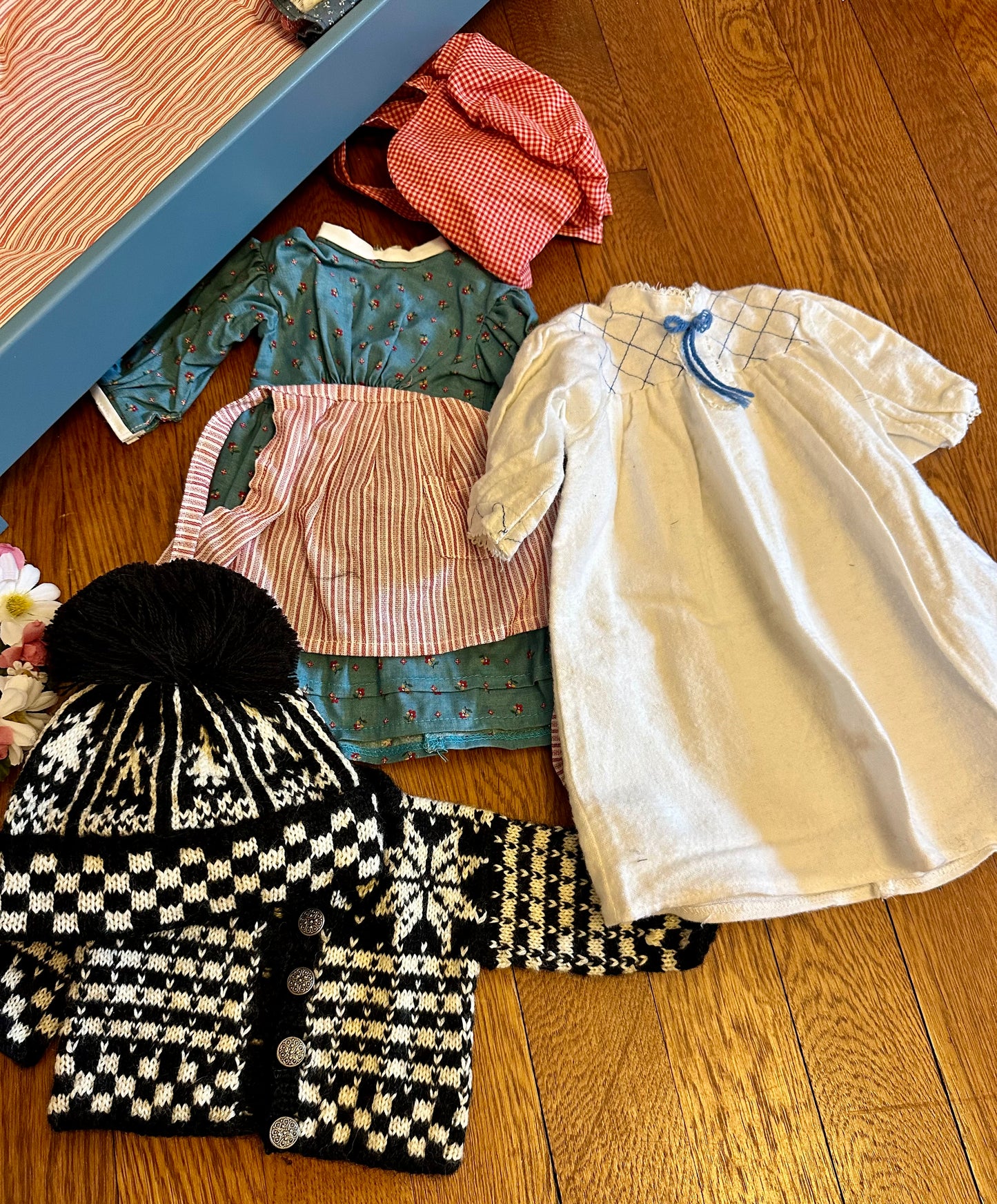 American Girl Doll Kirsten + Bed + Clothing + Accessories