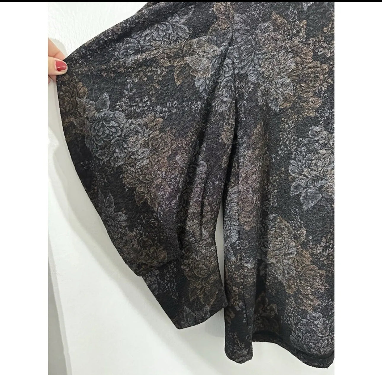 #111 Zara Trafaluc S/S 18 Black Metallic Floral Print Puff Sleeve Top Womens Blouse
