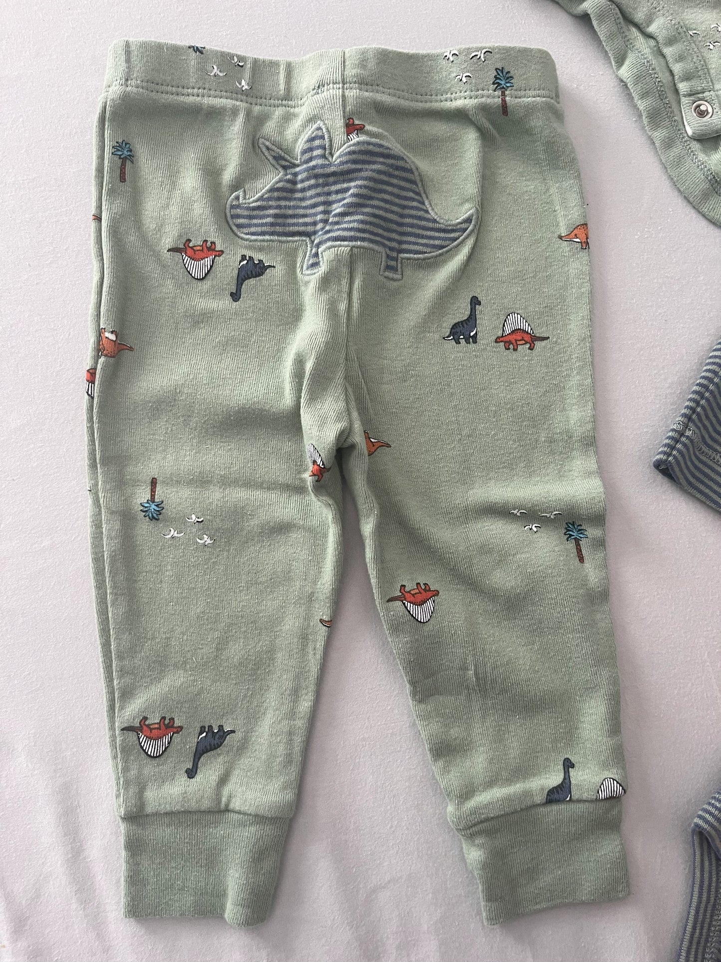 #211 Carters 9m Green Dino Onesie/Pants Set of 3