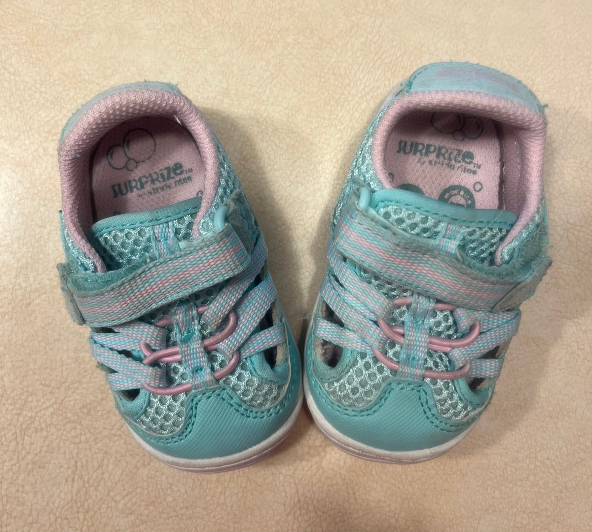 #200 Stride Rite Toddler Girl Shoes Size 4