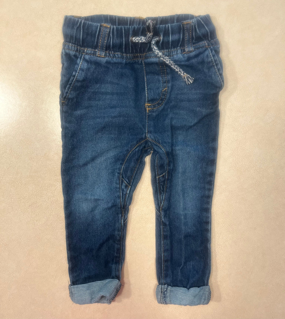 #200 OshKosh Jeans Boys 18m