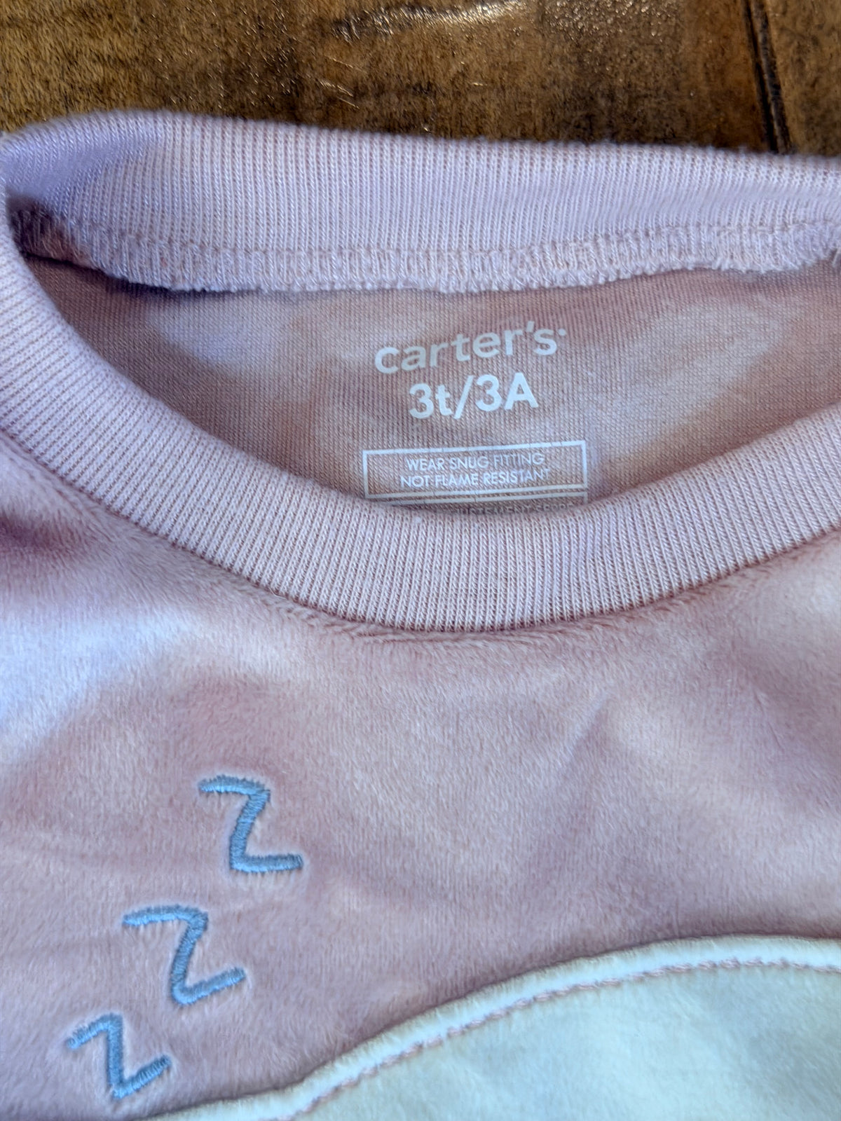 #99 girls Carter’s cat fuzzy pajamas size 3