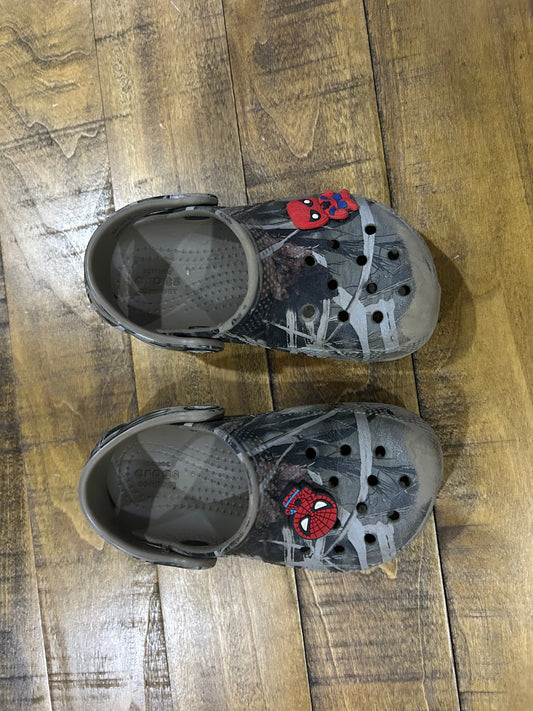 Seller #5 - Camo Crocs Size 9