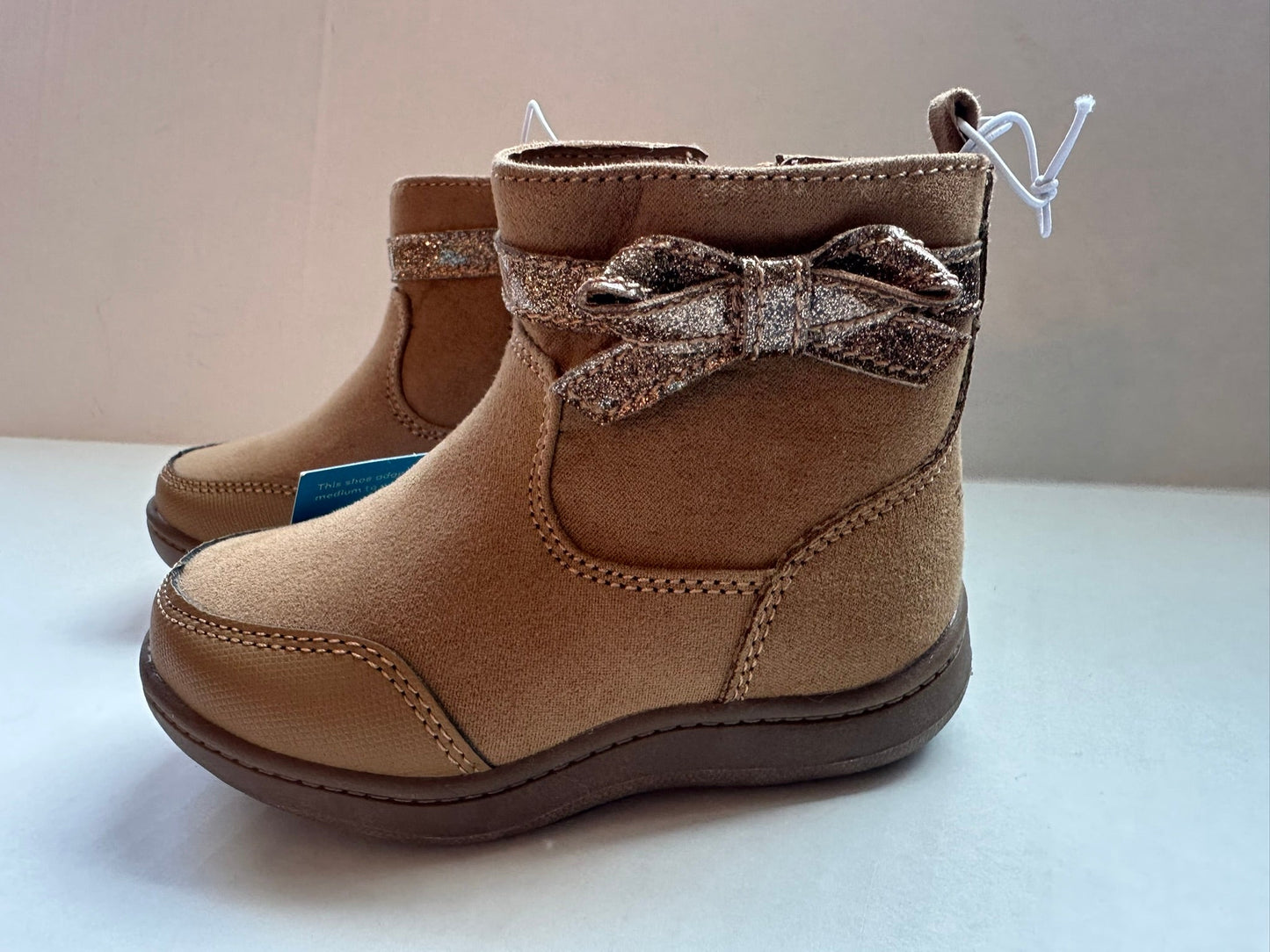 #88 NWT stride rite 6M shoes