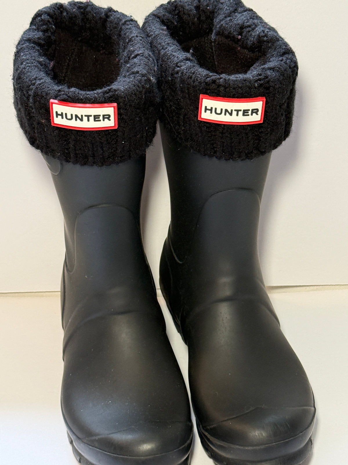 Seller 156_Hunter Womens Original Short Rain Boot in Black w Cable Knit Boot Liners Size 7