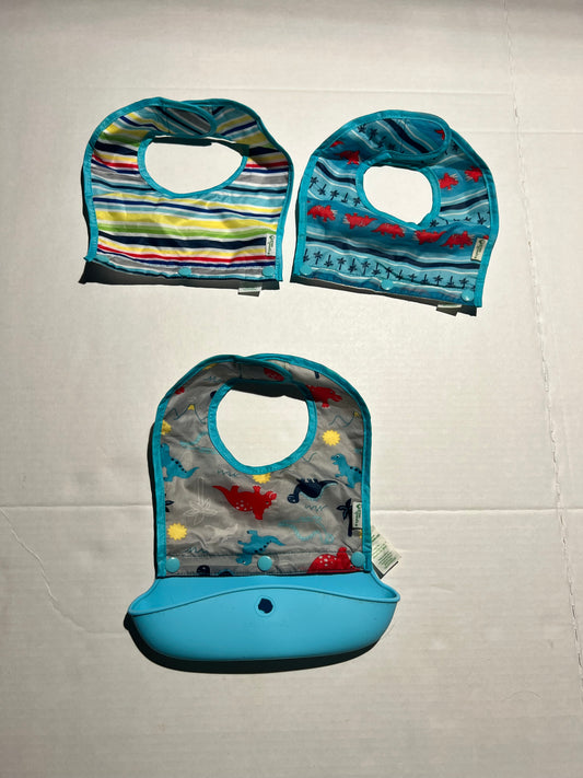 #95 Silicone Food Catcher with Interchangeable Bib Attachments