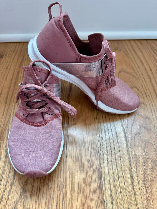 #198- Girls/Women's, New Balance Gym Shoes- Size 5.5