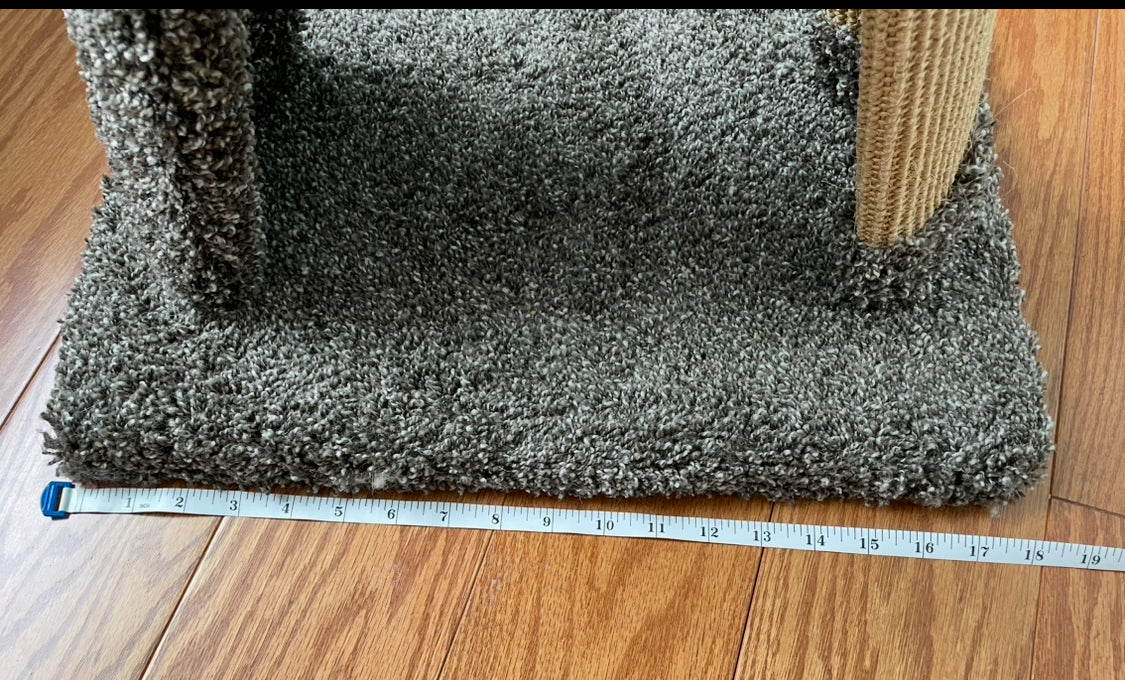 #42 REDUCED Cat Scratching Post