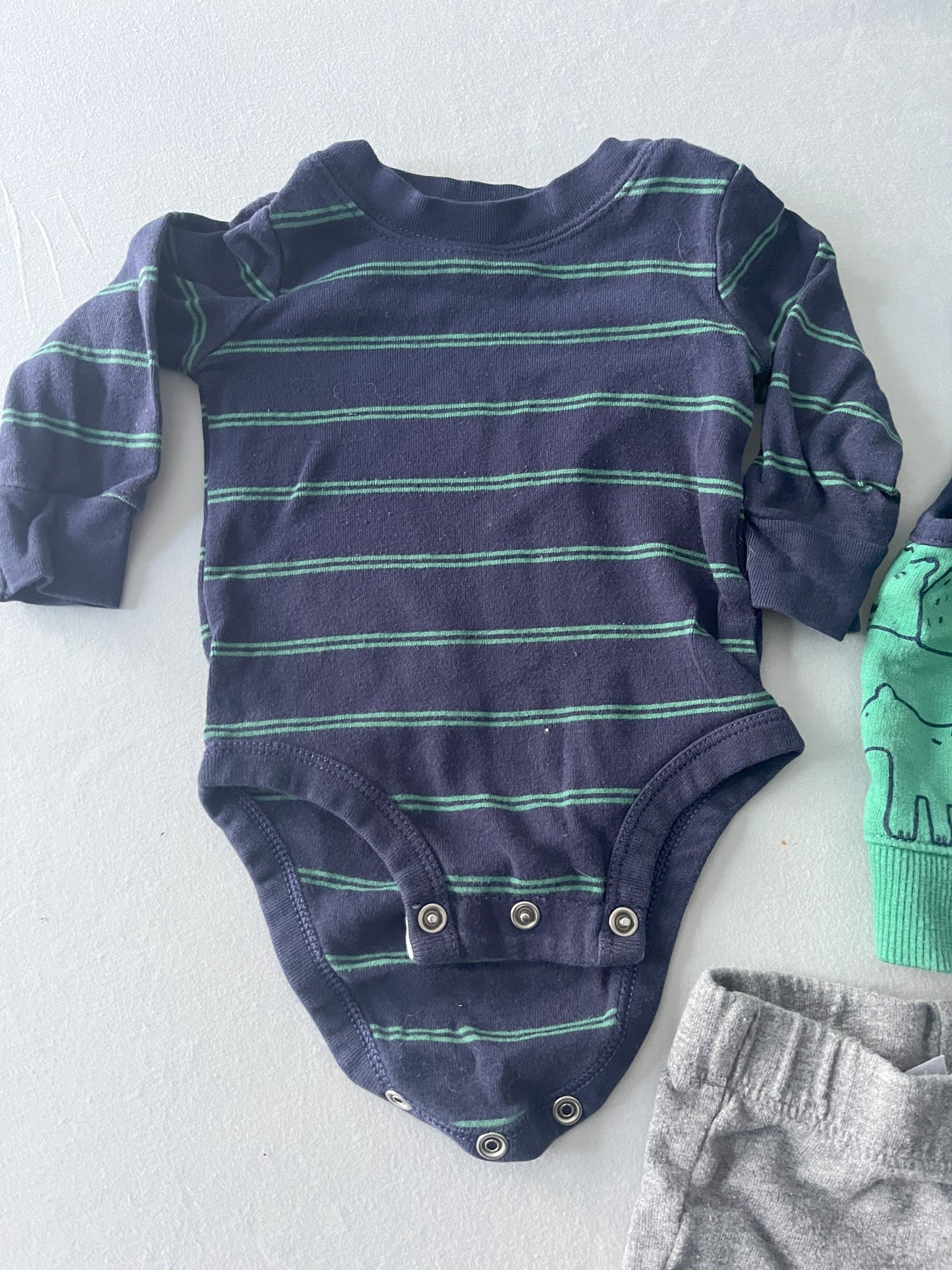 #211 REDUCED Carters 3m Green Polarbear Vest Outfit