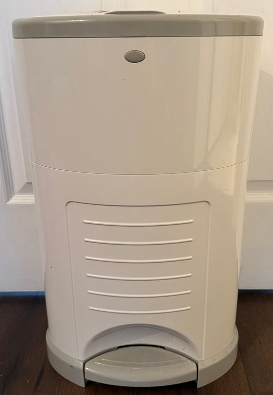 #42 Dekor Diaper Pail