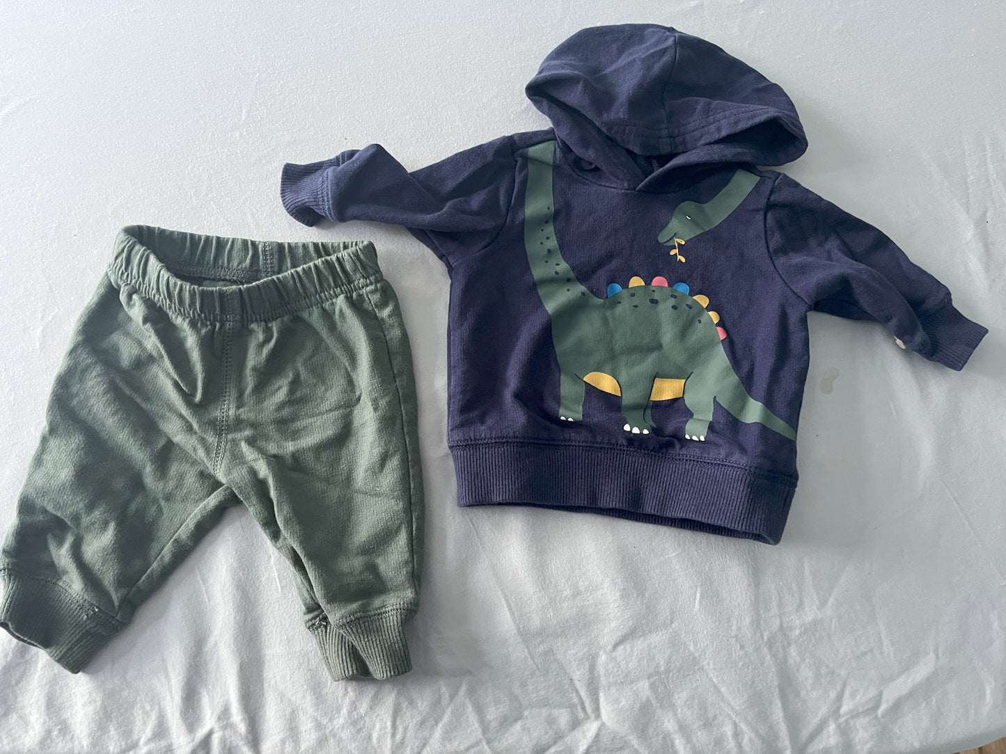 #211 REDUCED Carters 3m Dinosaur Hoodie Set