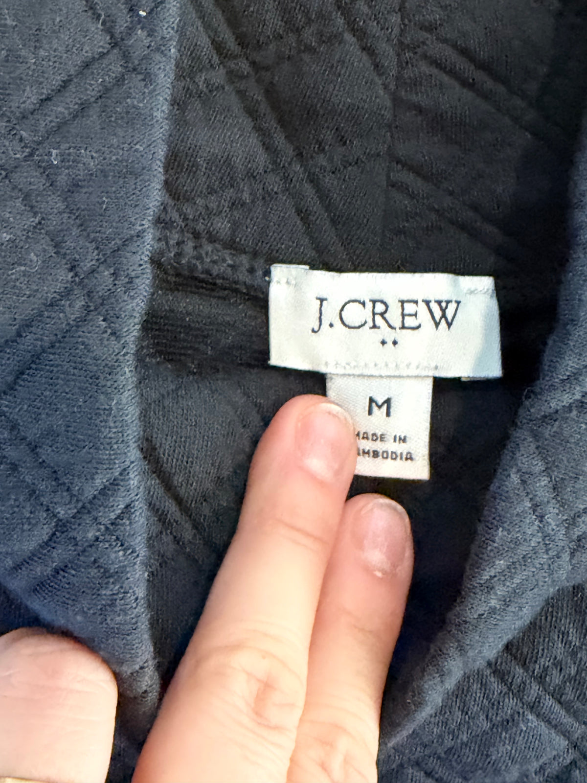 #99 women’s j crew black quilted sweatshirt size medium