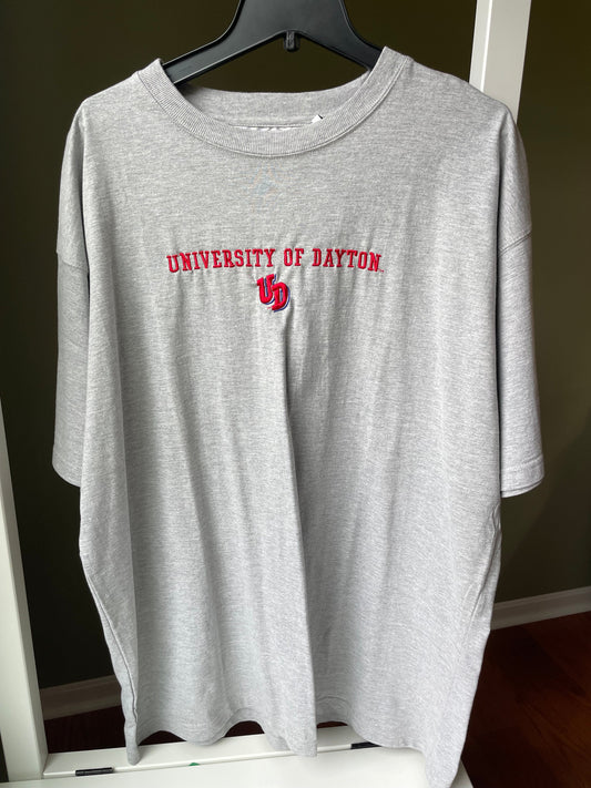 #42 REDUCED University of Dayton Men's XXL Tee